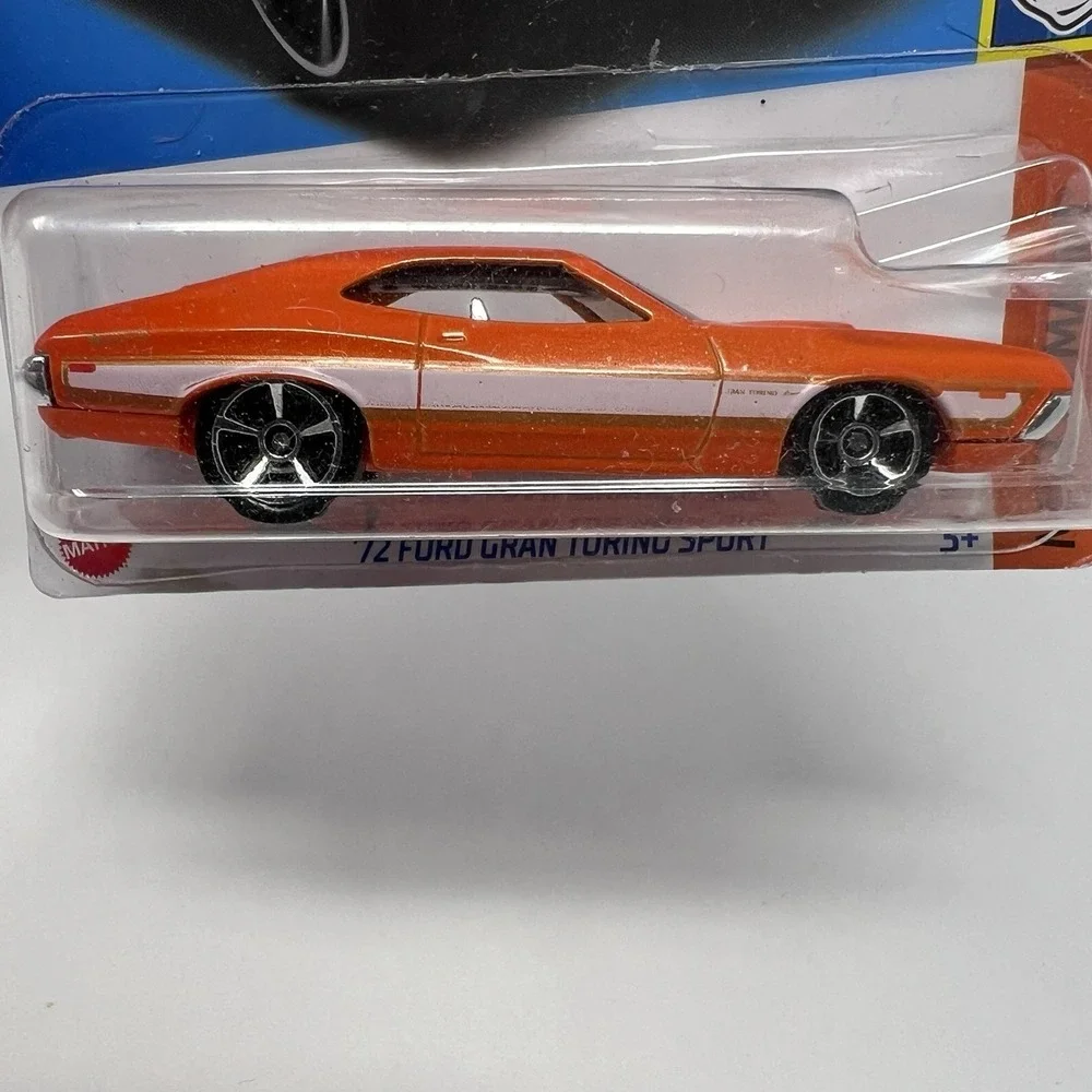 2022 Hot Wheels #250 Muscle Mania 10/10 '72 FORD GRAN TORINO SPORT Orange w/MC5s
